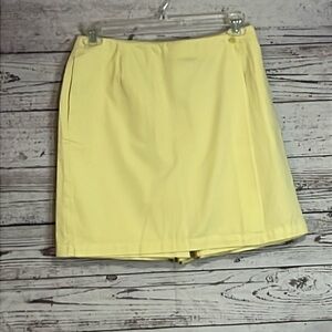 NWOT Liz Claiborne Yellow Skort